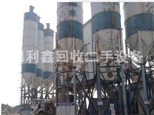 北京攪拌站回收，瀝青攪拌站設(shè)備回收